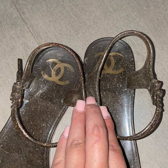 Authentic CHANEL camellia jelly sandal - Picture 5 of 5